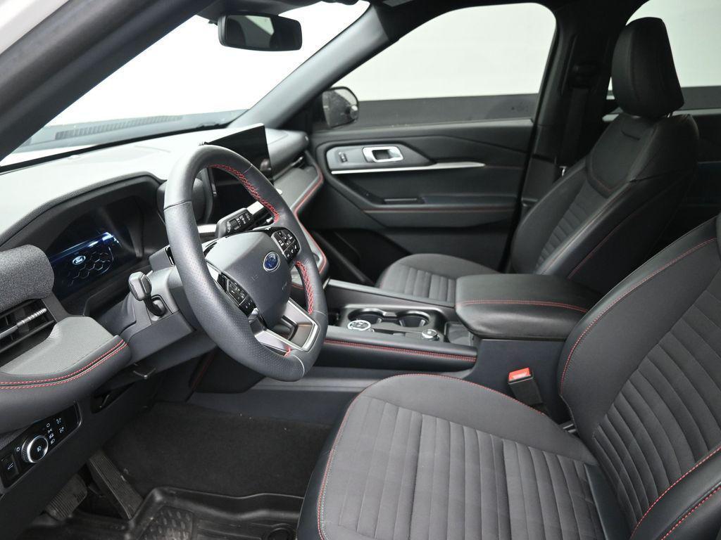 used 2025 Ford Explorer car, priced at $37,990