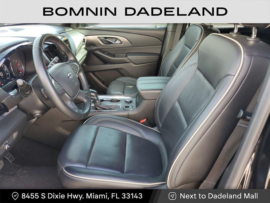 used 2023 Chevrolet Traverse car, priced at $29,490