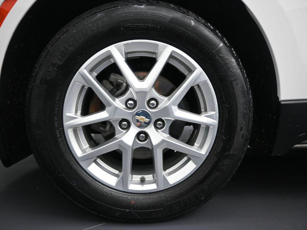 used 2022 Chevrolet Equinox car, priced at $16,490