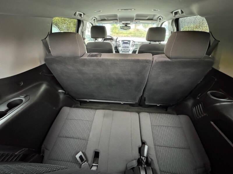 used 2017 GMC Yukon car, priced at $13,995