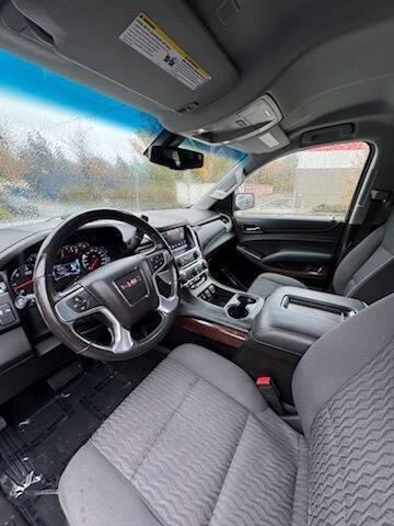 used 2017 GMC Yukon car, priced at $13,995