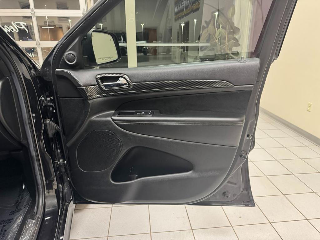 used 2014 Jeep Grand Cherokee car, priced at $21,999