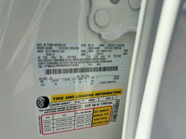 new 2025 Ford Expedition car, priced at $80,732