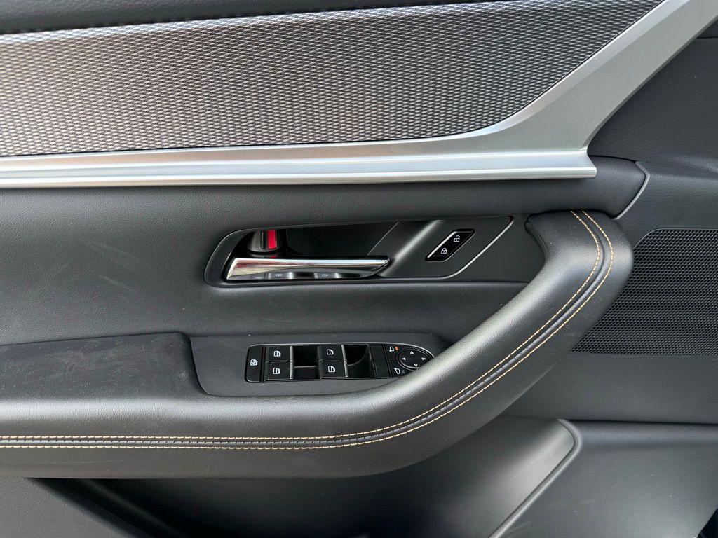 new 2026 Mazda CX-70 car, priced at $42,724