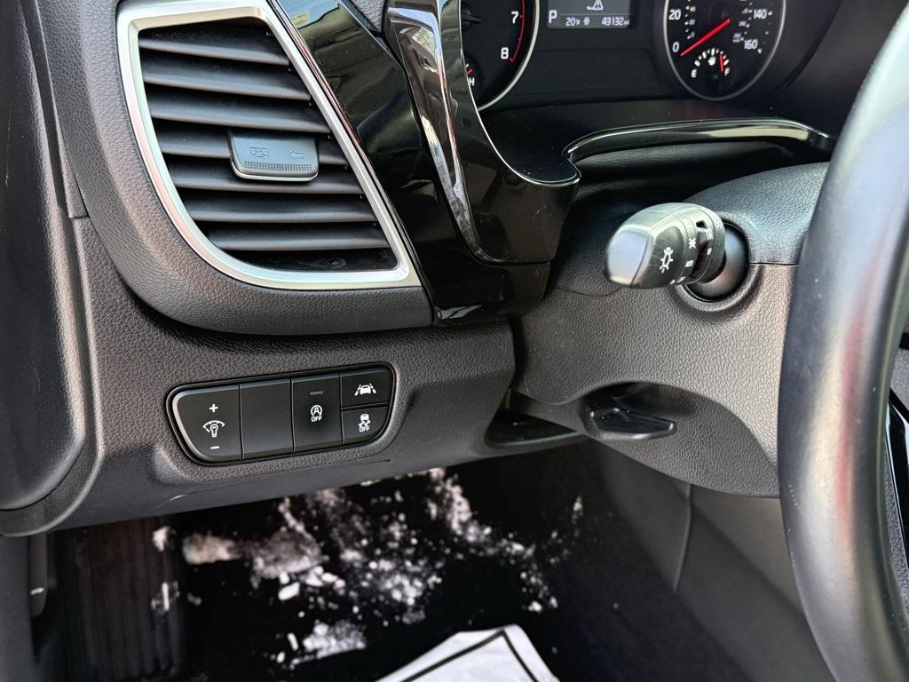 used 2023 Kia Seltos car, priced at $20,134