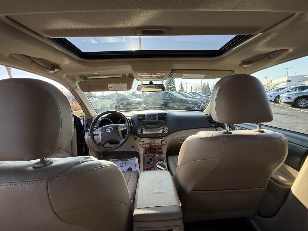 used 2008 Toyota Highlander car, priced at $7,334