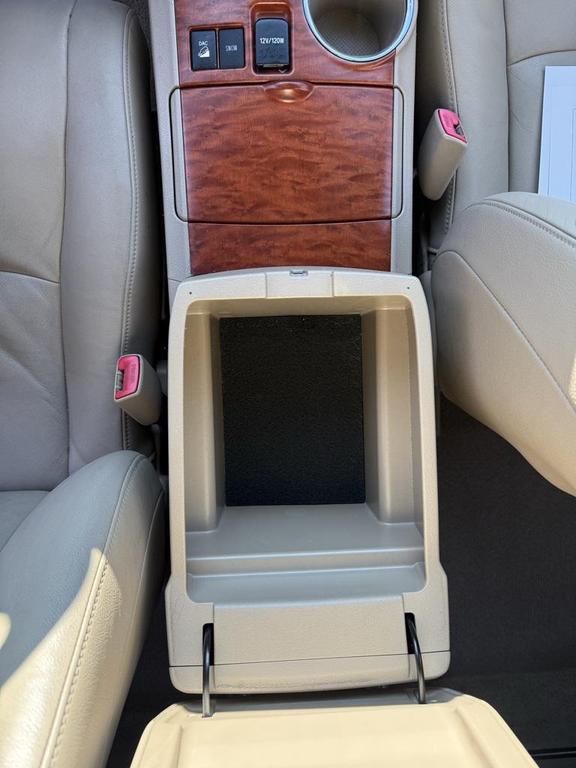 used 2008 Toyota Highlander car, priced at $7,334