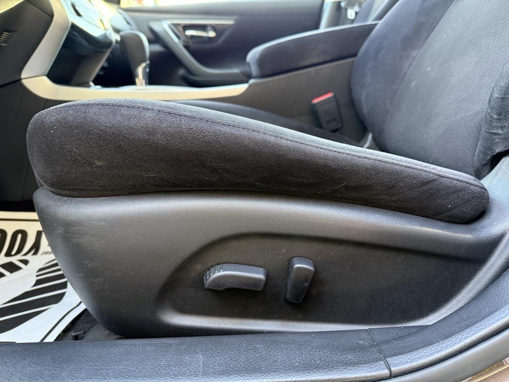 used 2013 Nissan Altima car, priced at $7,424