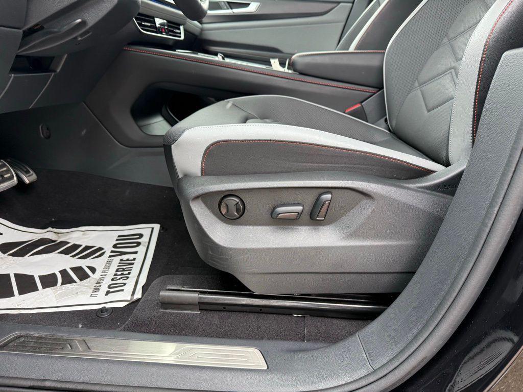 used 2024 Volkswagen Atlas car, priced at $36,326