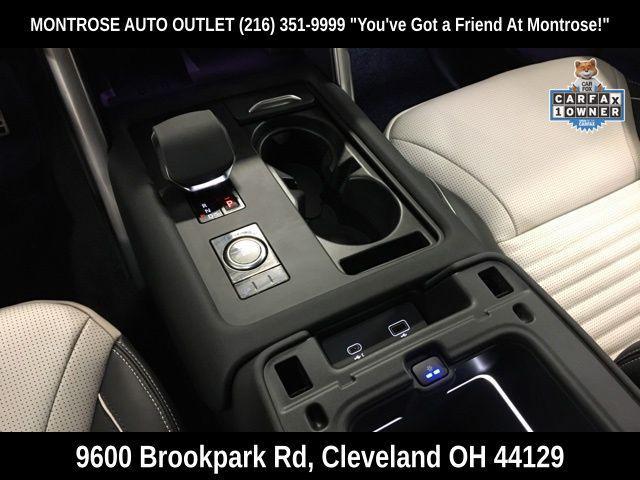 used 2024 Land Rover Discovery car, priced at $65,299