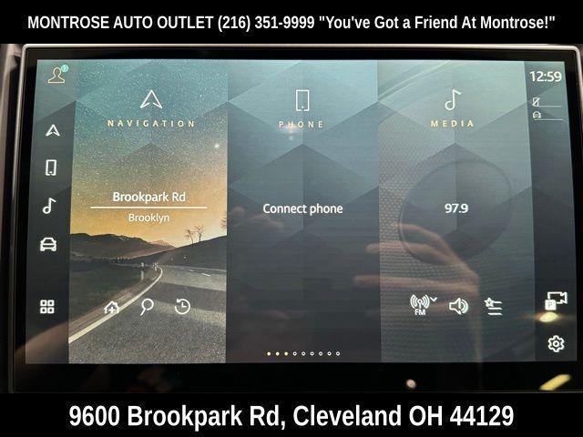 new 2024 Land Rover Discovery car, priced at $62,111