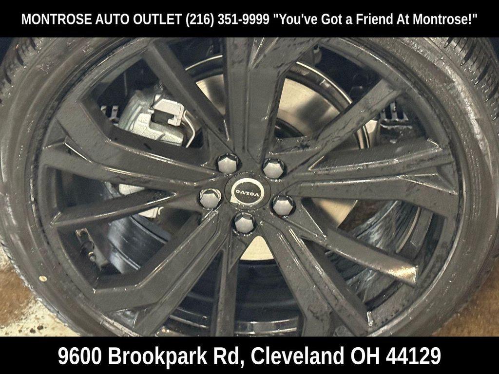 new 2026 Volvo XC60 car, priced at $64,060