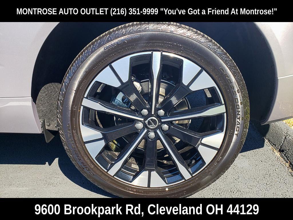 new 2026 Volvo XC60 car, priced at $57,985