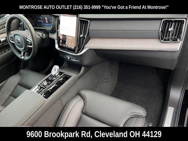 new 2026 Volvo XC90 Plug-In Hybrid car, priced at $85,625