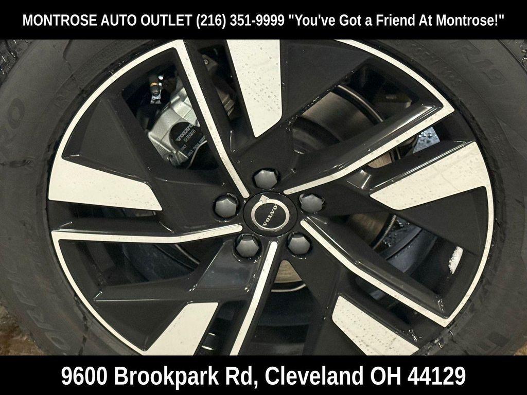 new 2026 Volvo XC60 car, priced at $58,360