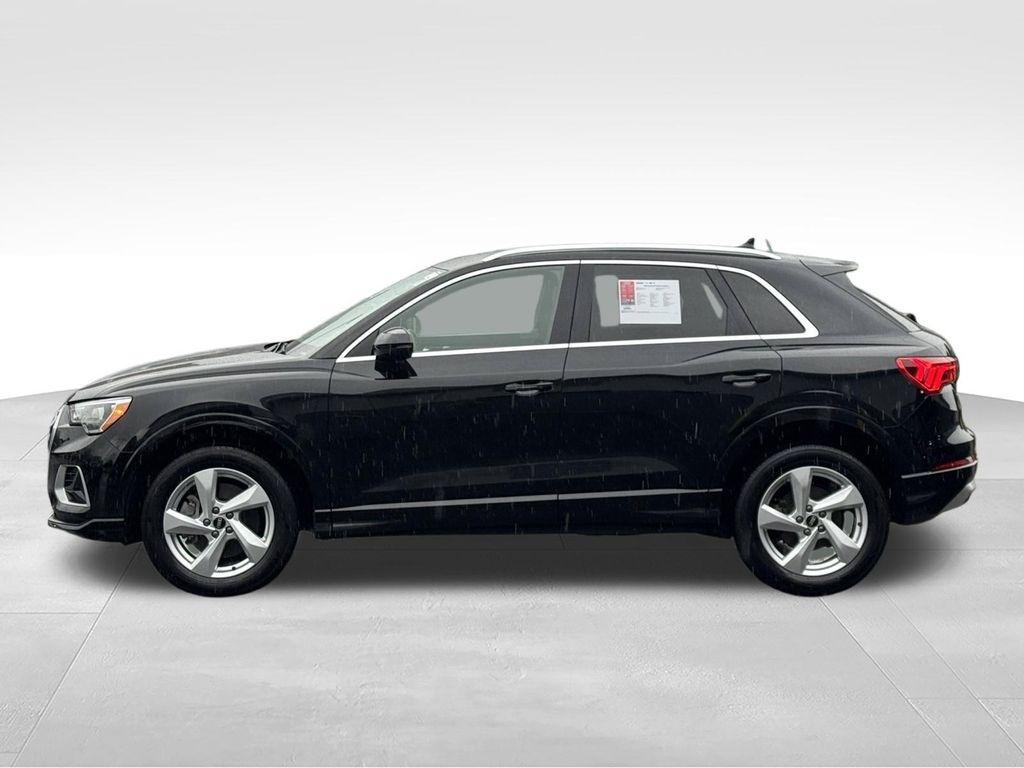 used 2022 Audi Q3 car, priced at $23,111