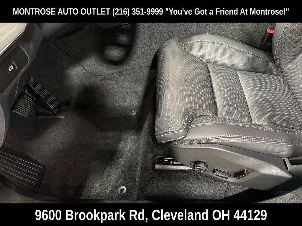 new 2026 Volvo XC90 car, priced at $75,270