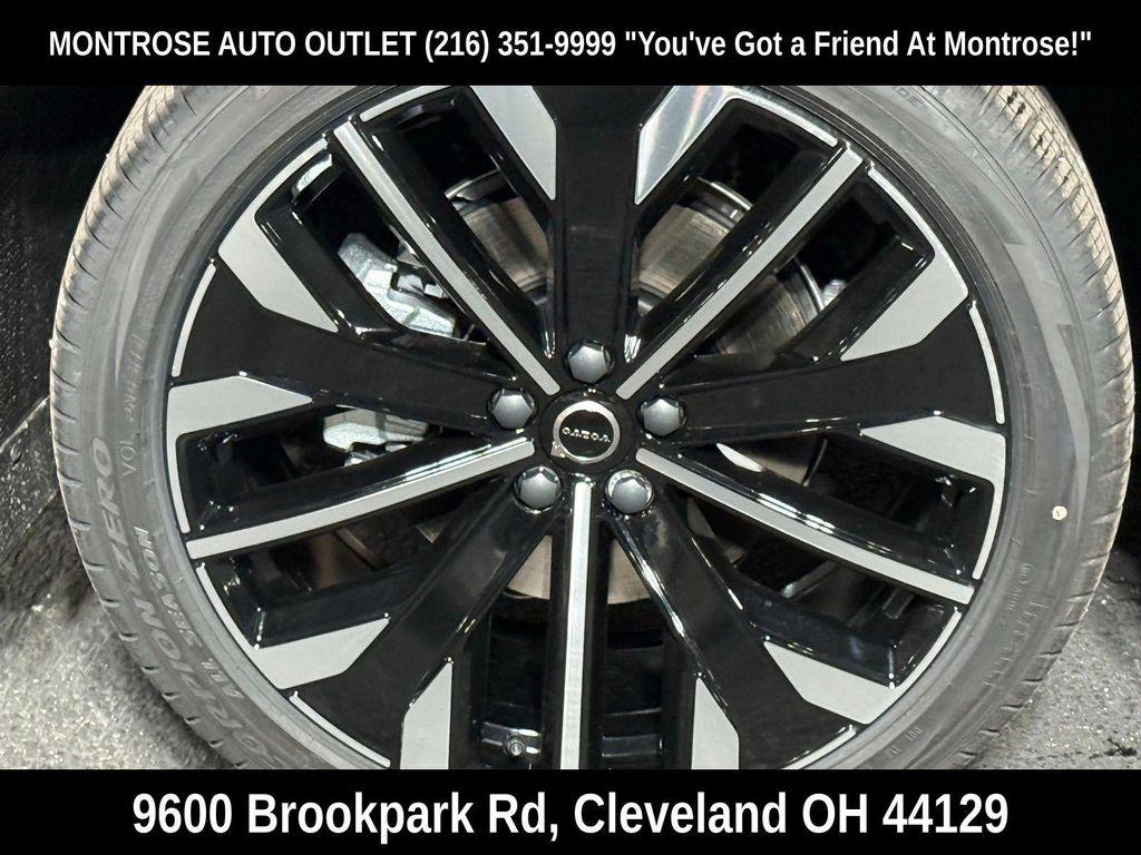 new 2026 Volvo XC60 car, priced at $64,055