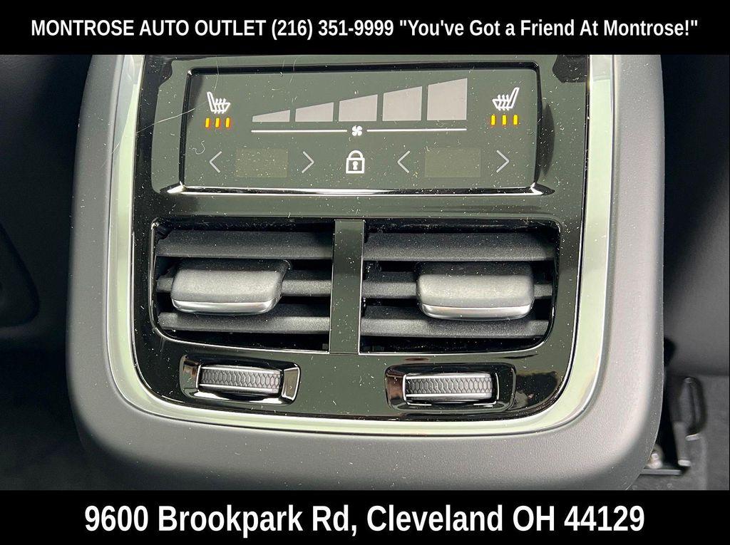 new 2026 Volvo XC60 car, priced at $64,055