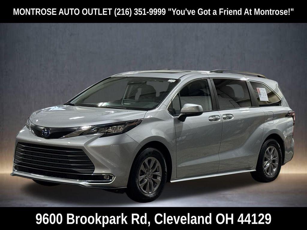 used 2022 Toyota Sienna car, priced at $39,851