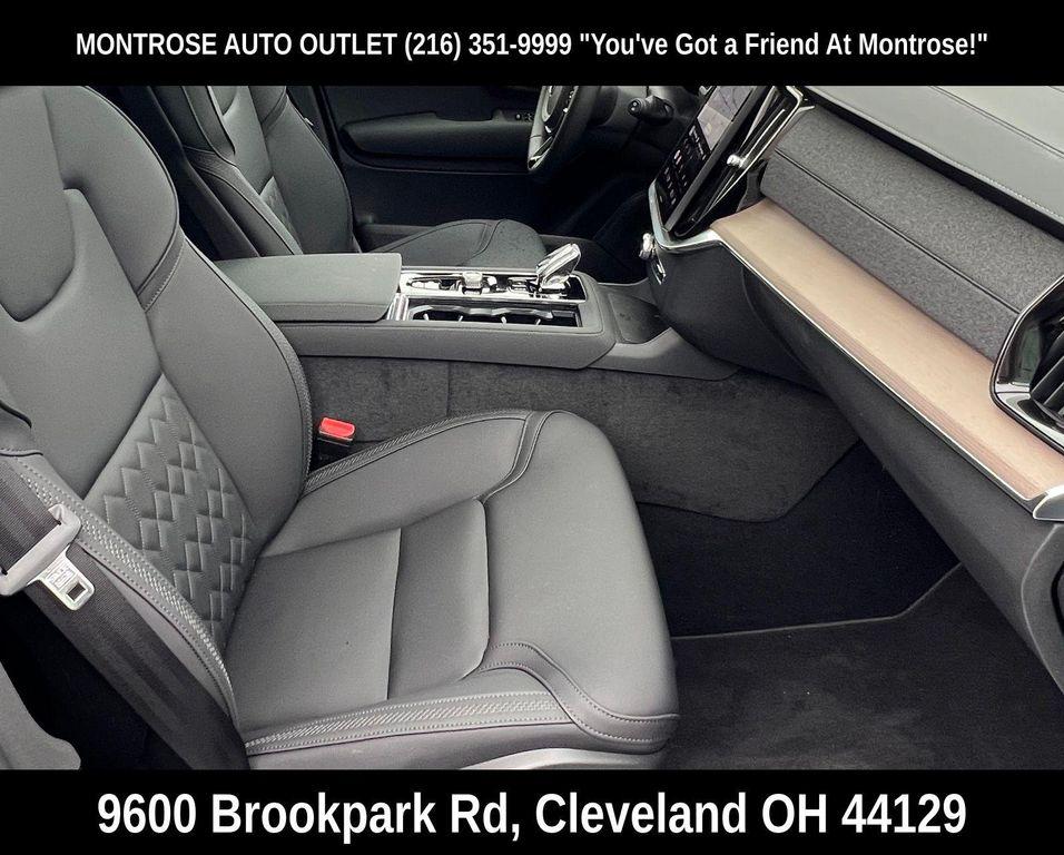 new 2026 Volvo XC90 Plug-In Hybrid car, priced at $81,875