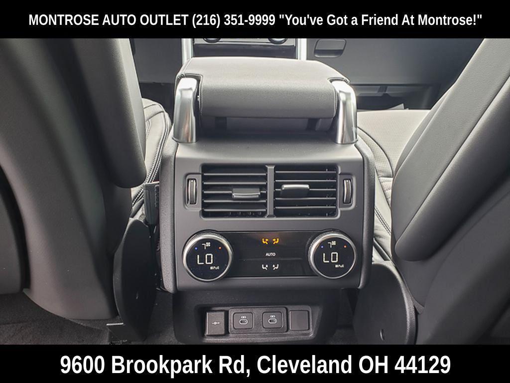 new 2025 Land Rover Discovery car, priced at $68,311