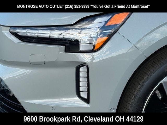 new 2025 Volvo EX90 car, priced at $86,790