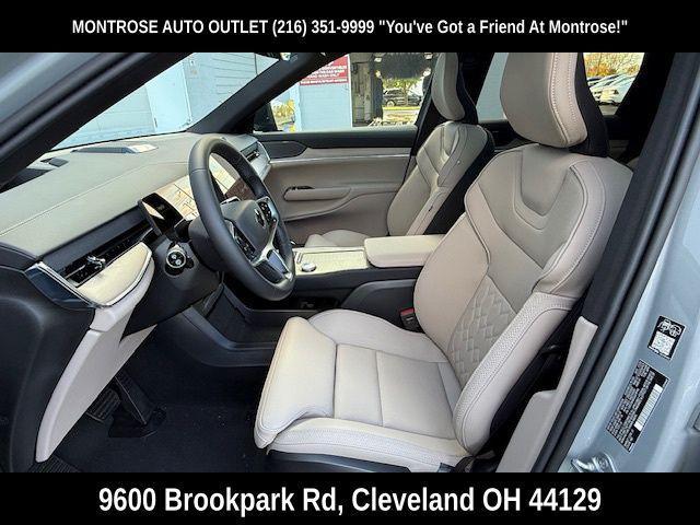 new 2025 Volvo EX90 car, priced at $86,790