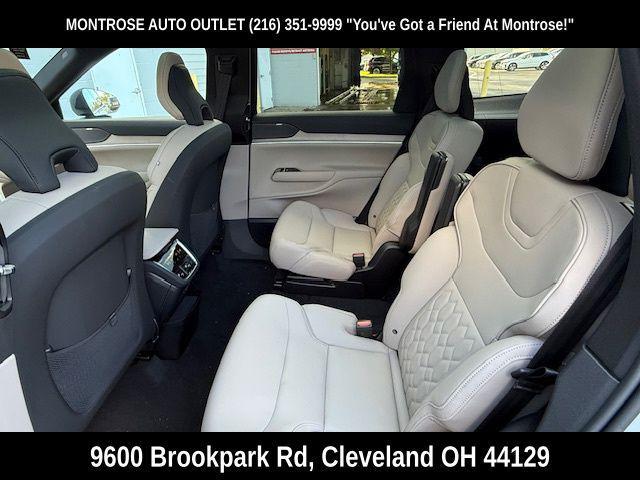 new 2025 Volvo EX90 car, priced at $86,790