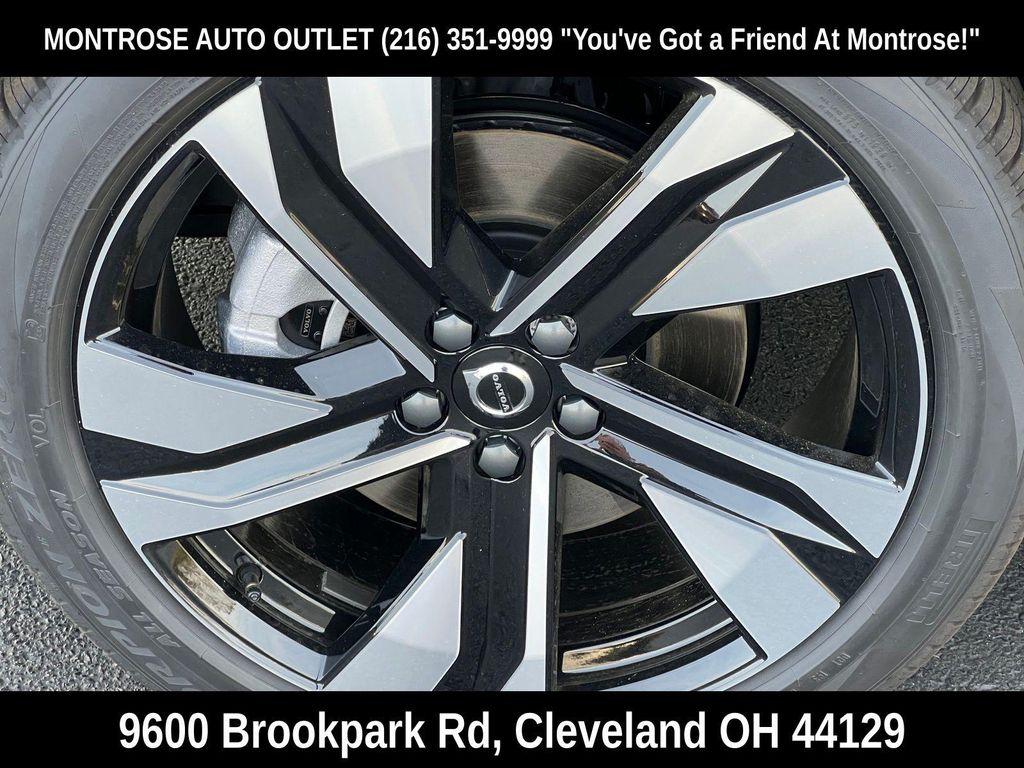 new 2026 Volvo XC40 car, priced at $53,975