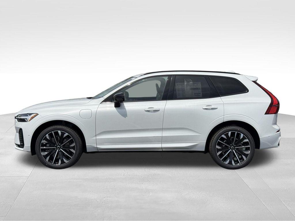 new 2026 Volvo XC60 Plug-In Hybrid car, priced at $73,598