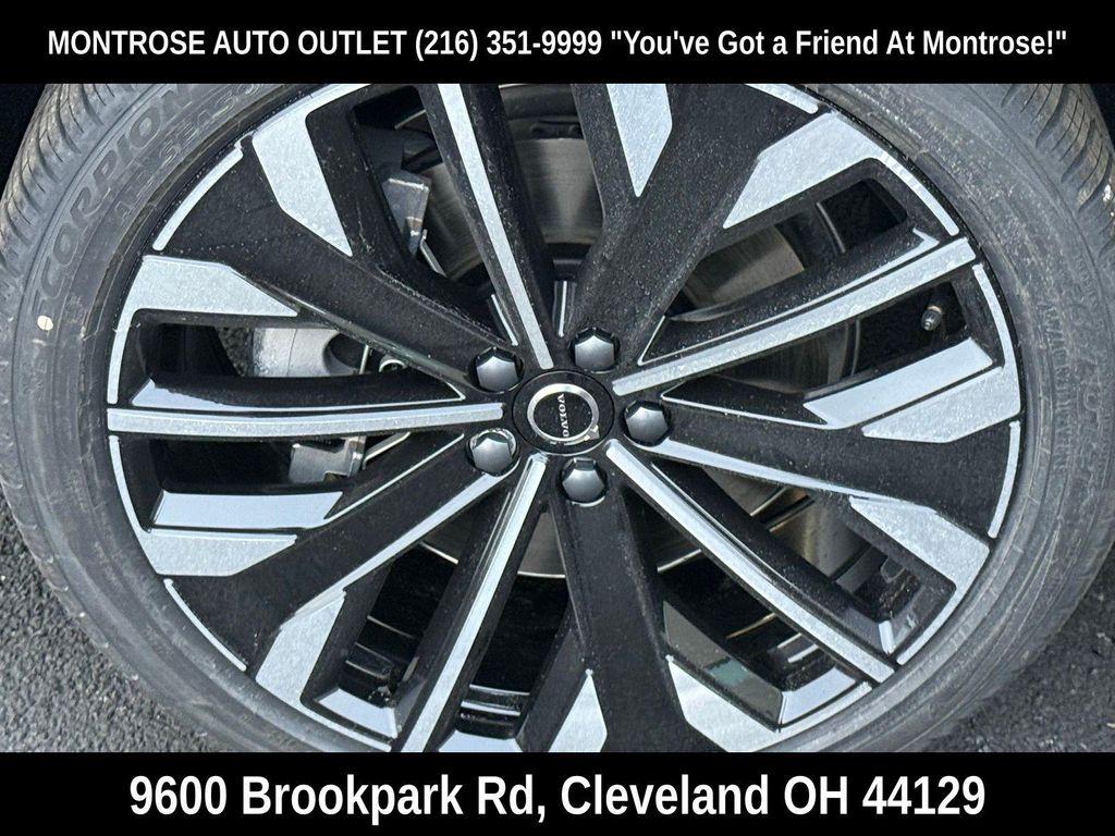 new 2026 Volvo XC60 Plug-In Hybrid car, priced at $75,235