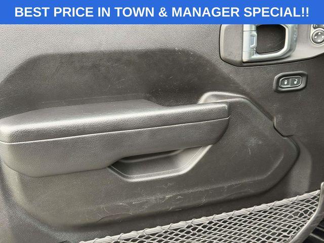 used 2023 Jeep Gladiator car, priced at $26,000