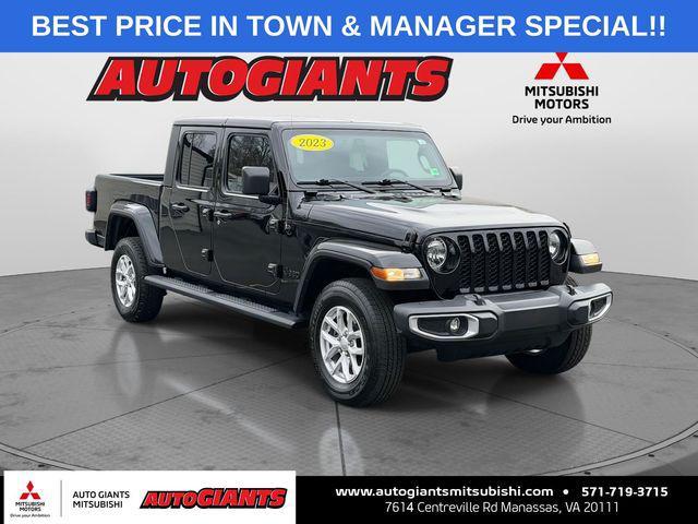 used 2023 Jeep Gladiator car, priced at $26,000