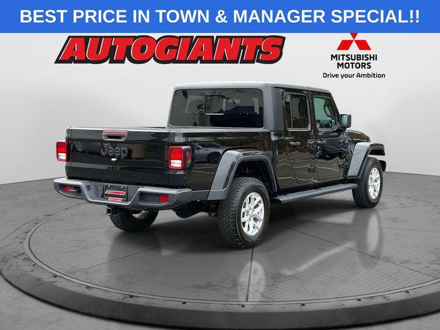 used 2023 Jeep Gladiator car, priced at $26,000