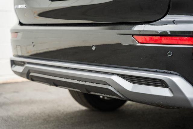 new 2025 Mitsubishi Outlander car, priced at $46,640