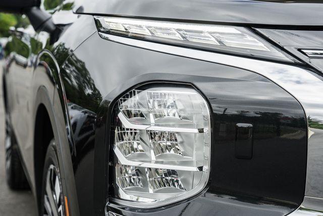 new 2025 Mitsubishi Outlander car, priced at $46,640