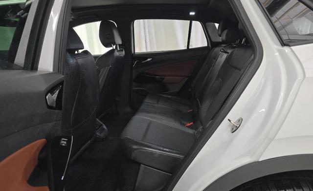 used 2022 Volkswagen ID.4 car, priced at $20,500