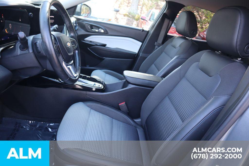 used 2025 Chevrolet Trax car, priced at $19,420