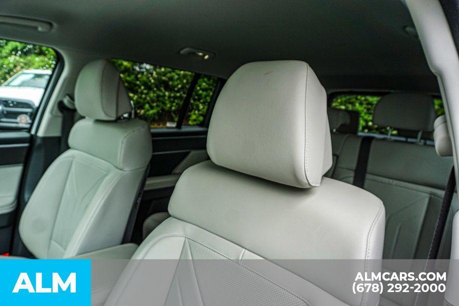 used 2025 Hyundai Santa Fe car, priced at $29,964