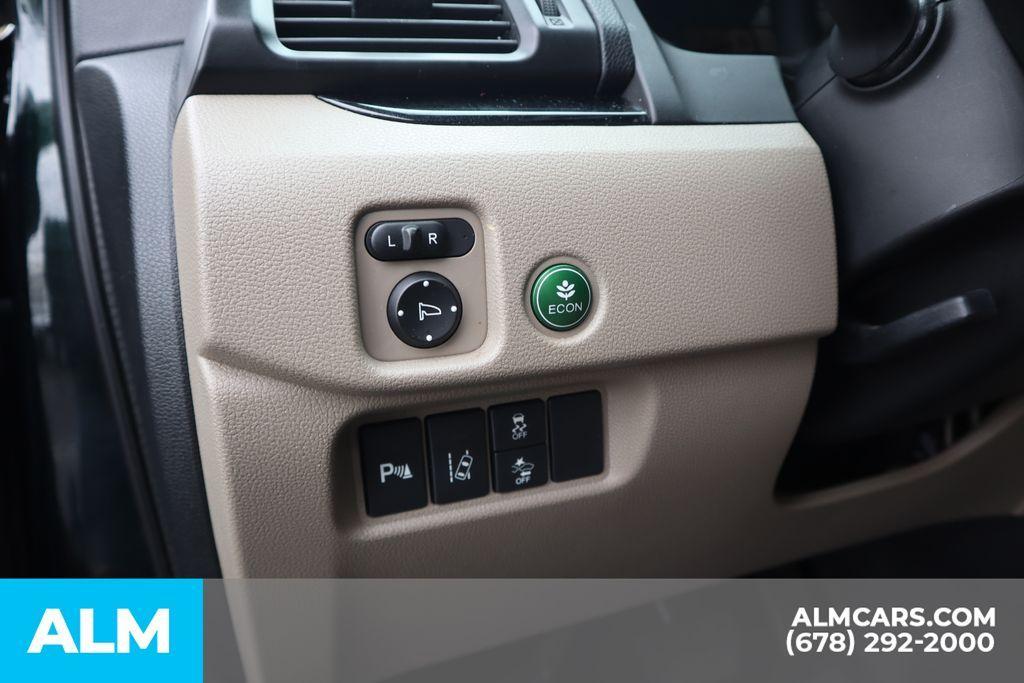 used 2018 Honda Pilot car, priced at $15,380