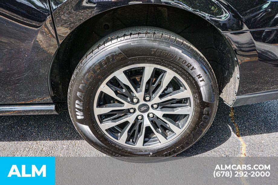 used 2025 Ford Expedition Max car, priced at $63,164