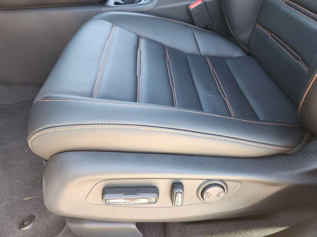 new 2025 Honda CR-V Hybrid car, priced at $37,087