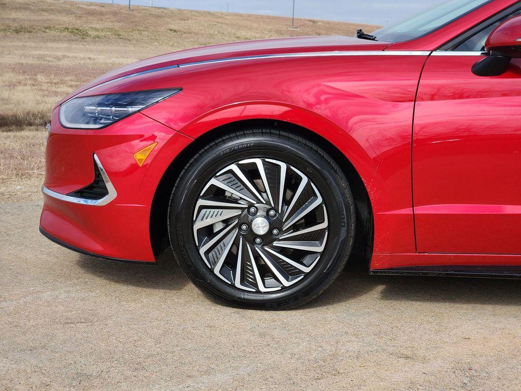 used 2021 Hyundai Sonata car, priced at $16,646
