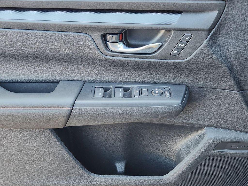 new 2025 Honda CR-V Hybrid car, priced at $38,509