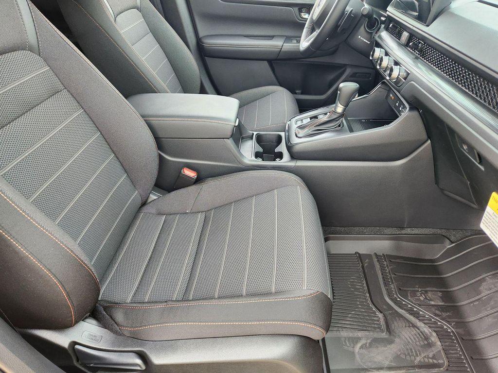 new 2026 Honda CR-V Hybrid car, priced at $38,648