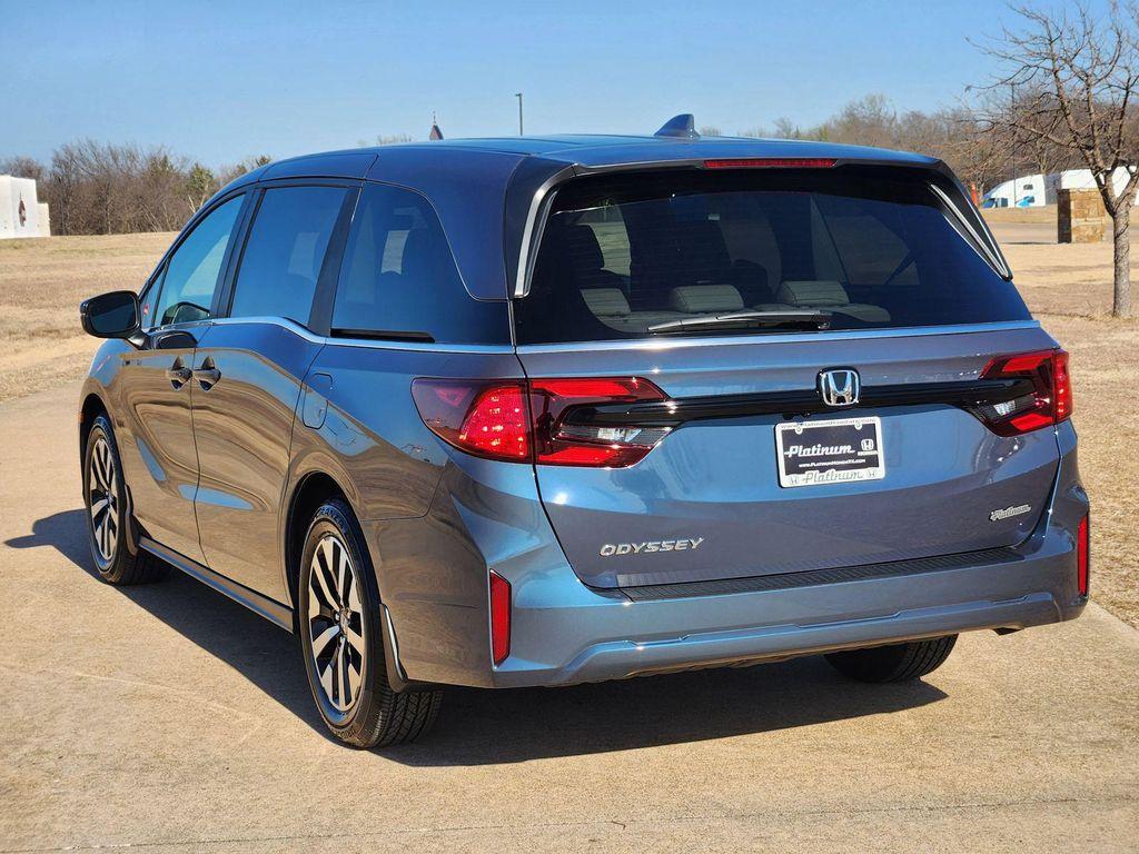 new 2026 Honda Odyssey car, priced at $41,637