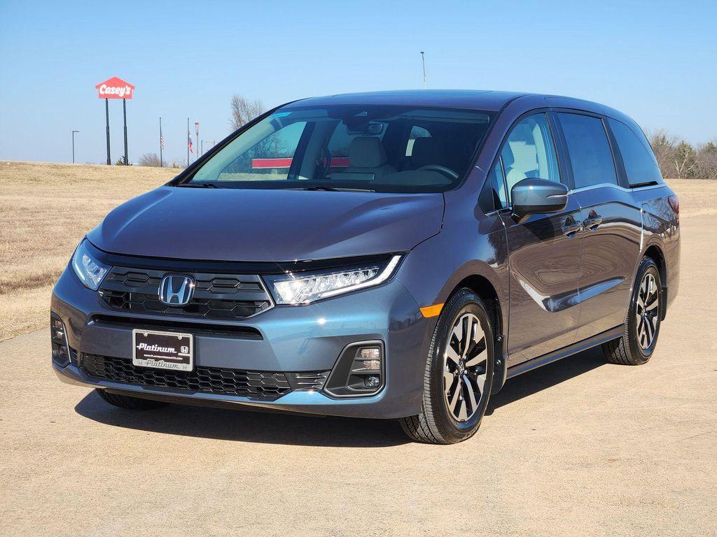 new 2026 Honda Odyssey car, priced at $41,637
