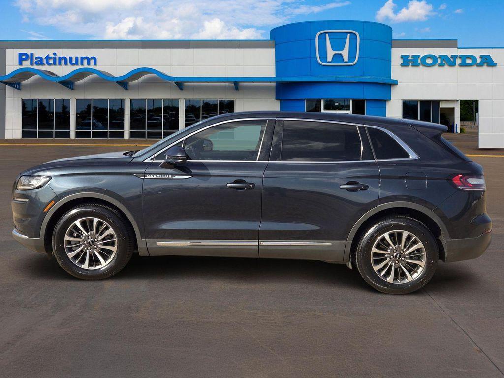 used 2022 Lincoln Nautilus car, priced at $28,468