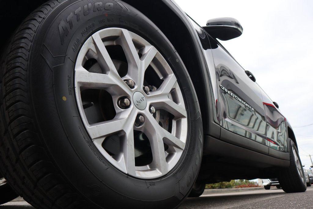 used 2022 Jeep Grand Cherokee L car, priced at $31,043